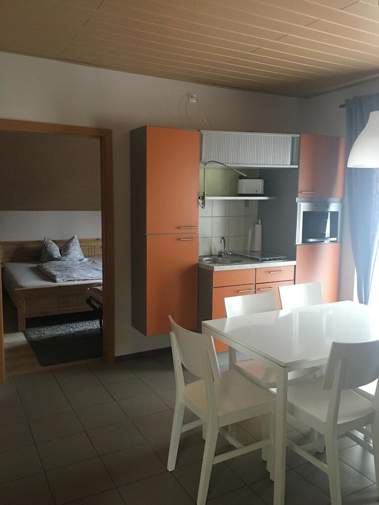 Hostal Landhaus-pension Am Pfaffensee