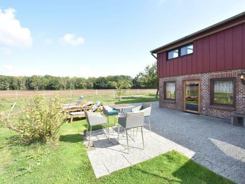 Charming Apartment In Pugholz Near Sea