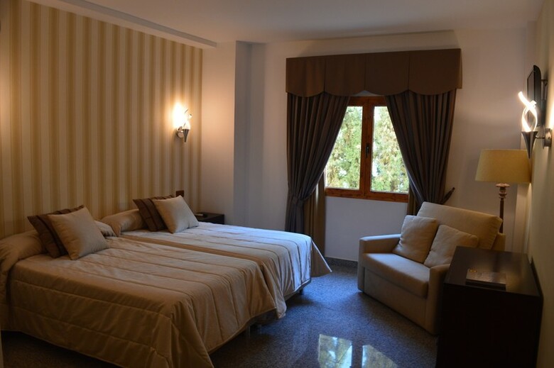 Hotel Plaza Del Castillo