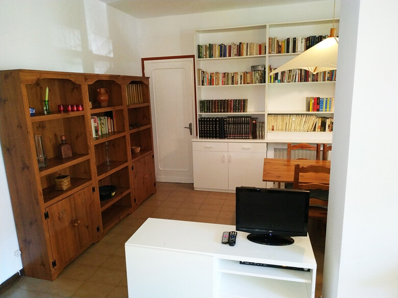 Apartamentos Escarrilla 3000
