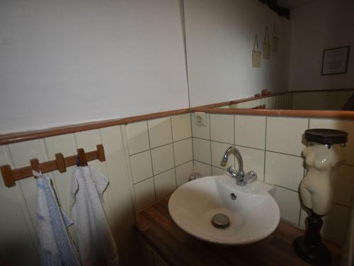 Idyllic Holiday Home In Biendorf Near Forest