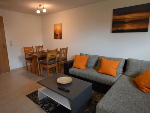 Cozy Apartment In Robertsdorf With Garden