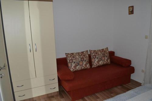 Apartment Grebastica 13365b