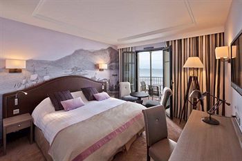 Hotel Le Nouveau Monde