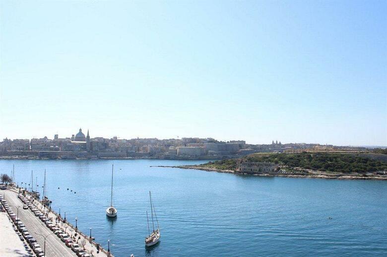 Sliema Marina Hotel