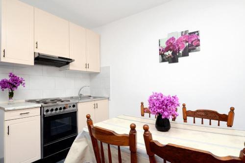 Apartments By The Sea Prigradica (korcula) - 9288