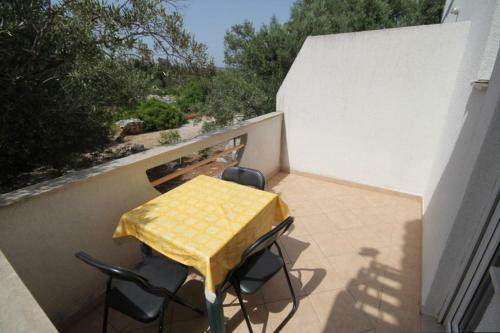 Apartments With A Parking Space Bozava (dugi Otok) - 8123