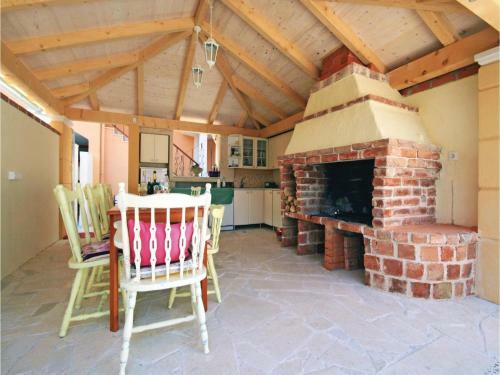 Holiday Home Brodarica 2