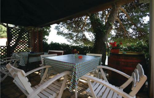 Holiday Home Brodarica 2