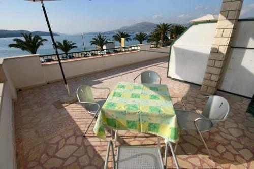 Apartment Okrug Gornji 6067a