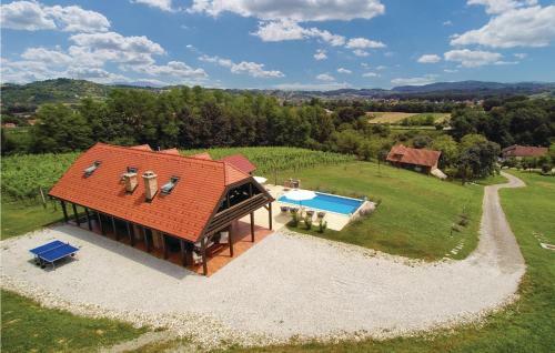 Three-bedroom Holiday Home In Donja Stubica