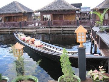 Hotel Paradise Inle Resort