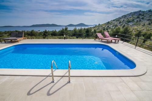Holiday Home Svemir