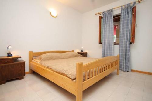 Apartment Uvala Zarace (dubovica) 8781c