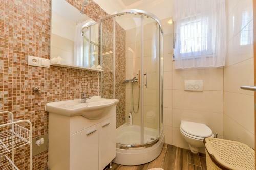 Apartments Kneza Branimira
