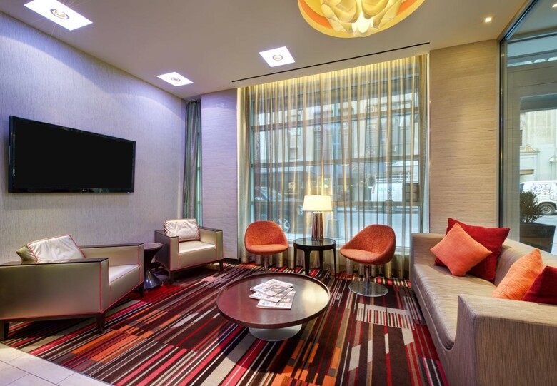 Hotel Courtyard Times Sq W/govoyages