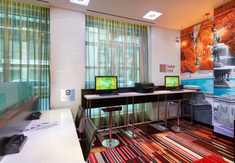 Hotel Courtyard Times Sq W/govoyages