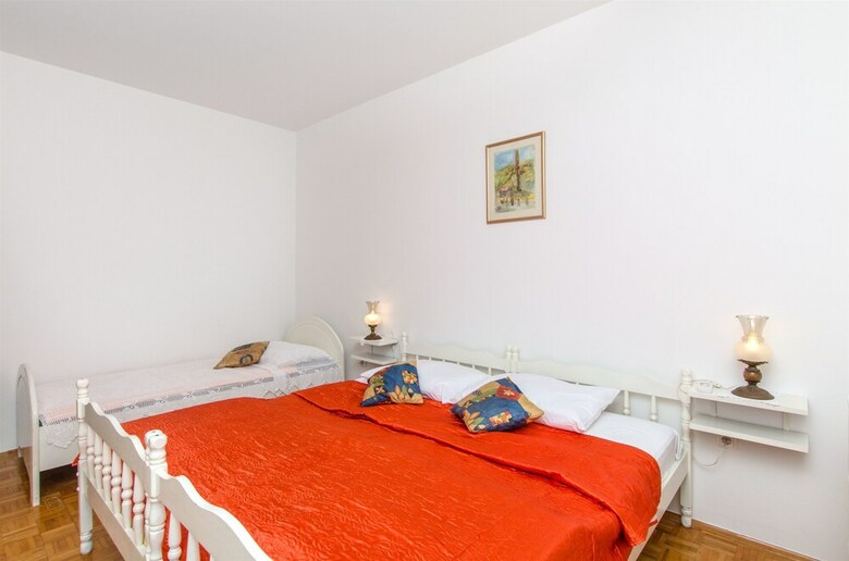 Apartments Ljiljana