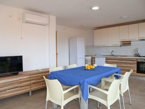 Charming Holiday Home In Cara With Pool