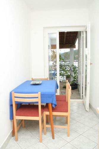 Apartment Zavalatica 4461b