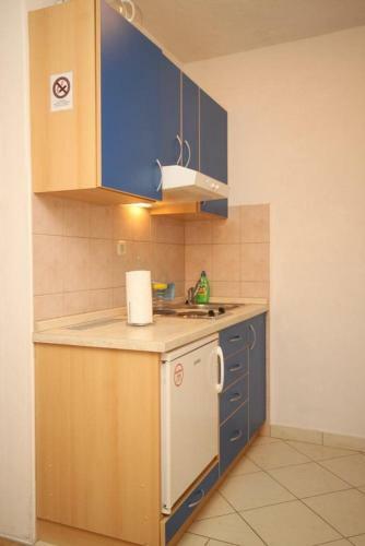 Apartments By The Sea Banj (pasman) - 8206