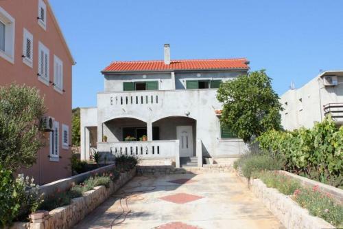 Apartment Banj 8242a