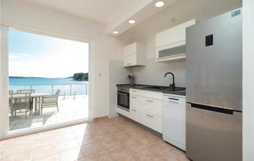 Three-bedroom Holiday Home In Zman