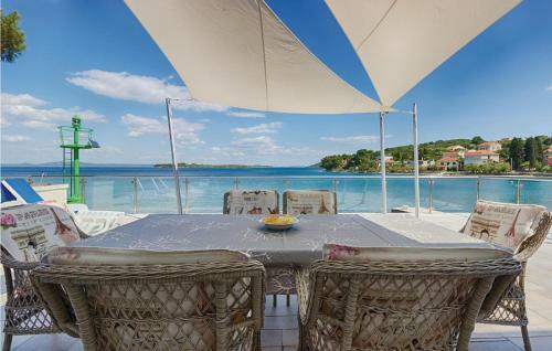 Three-bedroom Holiday Home In Zman