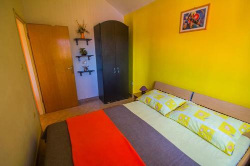 Jazina Apartments