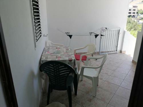 Apartments With A Parking Space Metajna (pag) - 4127