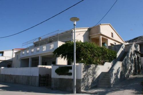 Apartment Metajna 6395b