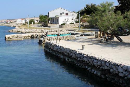 Apartment Kustici 6335a
