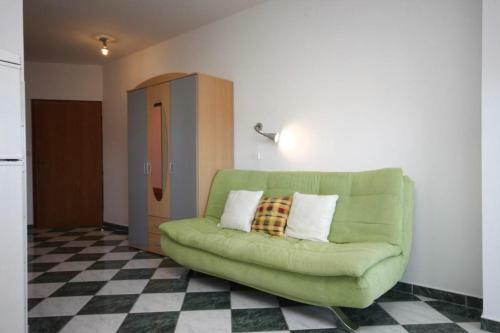 Apartments With A Parking Space Caska (pag) - 4089