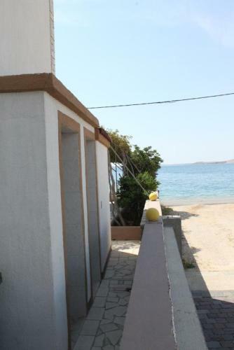 Apartment Metajna 6497d