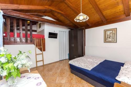 Apartments Kres�imir