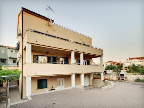 Apartments Zizic