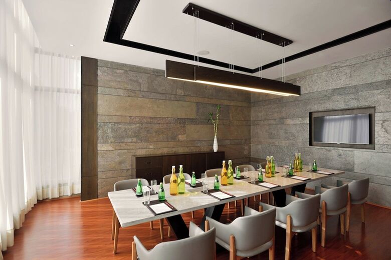 Hotel Dotw  -courtyard By Marriott Gurgaon