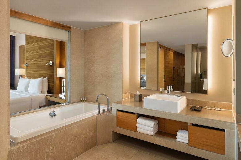 Hotel Dotw  -courtyard By Marriott Gurgaon