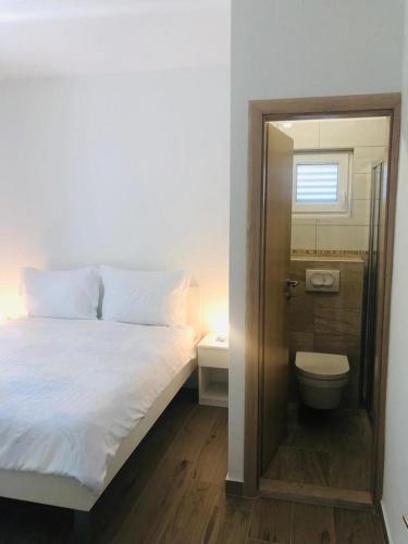 Apartments With A Parking Space Starigrad (paklenica) - 6648