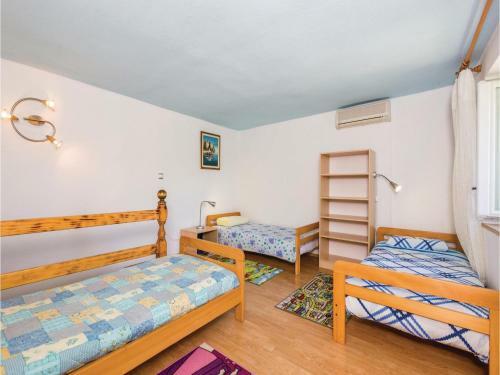 Holiday Home Stinica *xlviii *