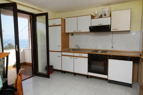 Apartments With A Parking Space Stomorska (solta) - 780