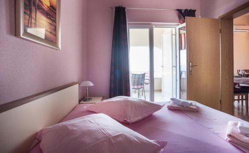 Apartments By The Sea Necujam (solta) - 13726