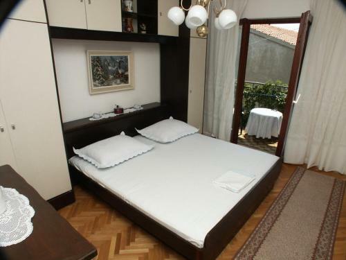 Apartments By The Sea Sucuraj (hvar) - 578
