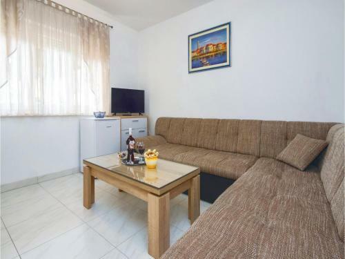 One-bedroom Apartment In Mali Rat
