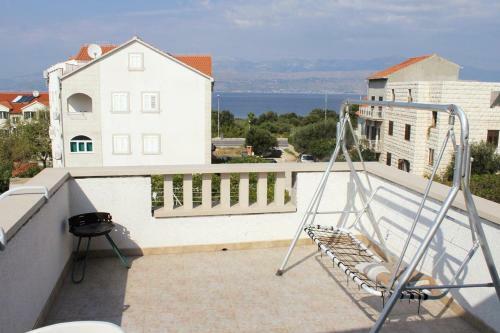 Apartments With A Parking Space Supetar (brac) - 5627