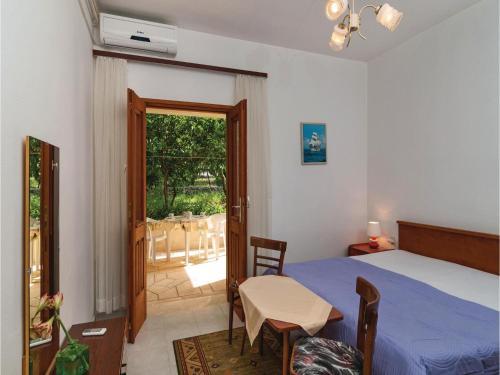One-bedroom Apartment In Supetar