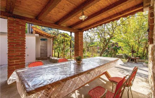 Three-bedroom Holiday Home In Supetarska Draga