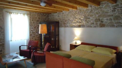 Seaside Holiday House Sutivan (brac) - 16300