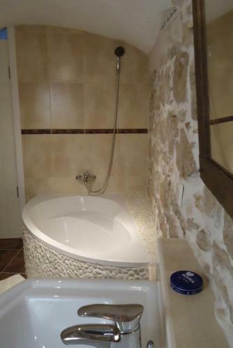 Seaside Holiday House Sutivan (brac) - 16300