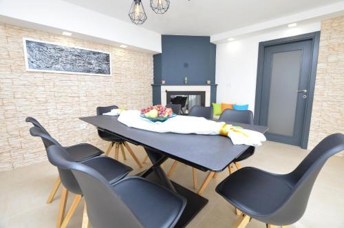 Holiday Home Villa Deal